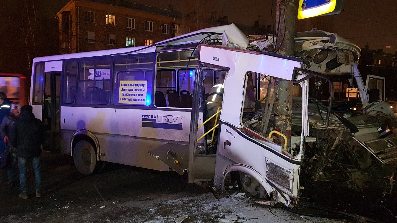 Автобус разбили. Авария в Нижнем Новгороде автобус.